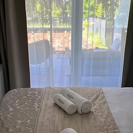 Sky Garden Z Prywatnym Ogrodem I Tarasem, Oddzielna Sypialnia, Dzienny Z Aneksem Kuchennym, Blisko Plazy