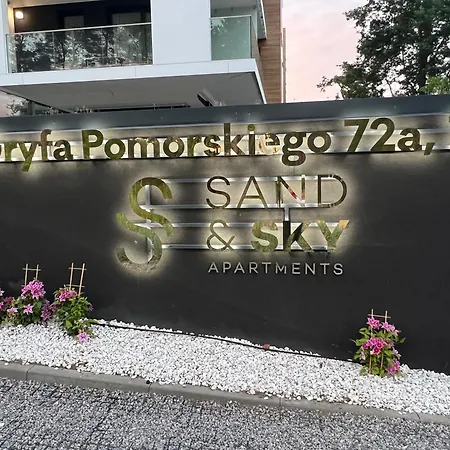 Sky Garden Z Prywatnym Ogrodem I Tarasem, Oddzielna Sypialnia, Dzienny Z Aneksem Kuchennym, Blisko Plazy דירה *